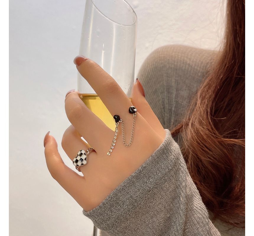 Heart Checker Chained Double Open Ring
