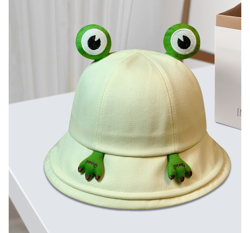 Frog Detail Bucket Hat
