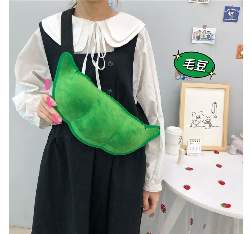 Pea Sling Bag