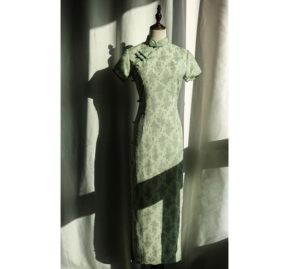 Short-Sleeve Floral Qipao