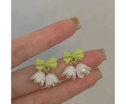 Floral Clip On Earring / Ear Stud