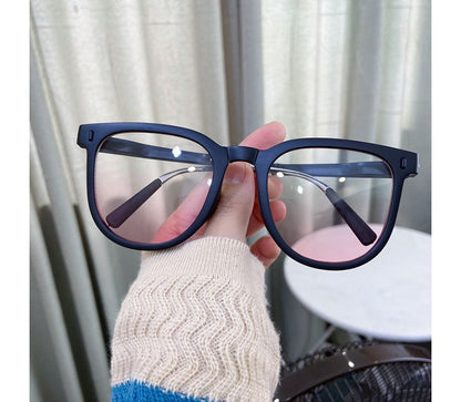 Retro Foldable Sunglasses / Sunglass Case