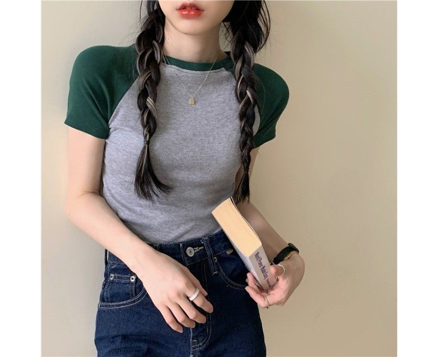 Short-Sleeve Raglan T-Shirt