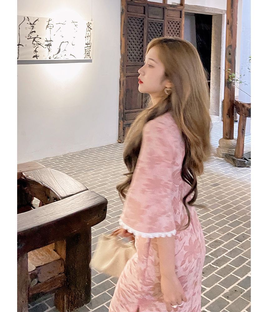 Elbow-Sleeve Floral Lace Trim Qipao / Shawl