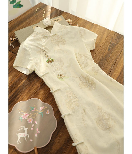 Short-Sleeve Floral Embroidered Midi Qipao