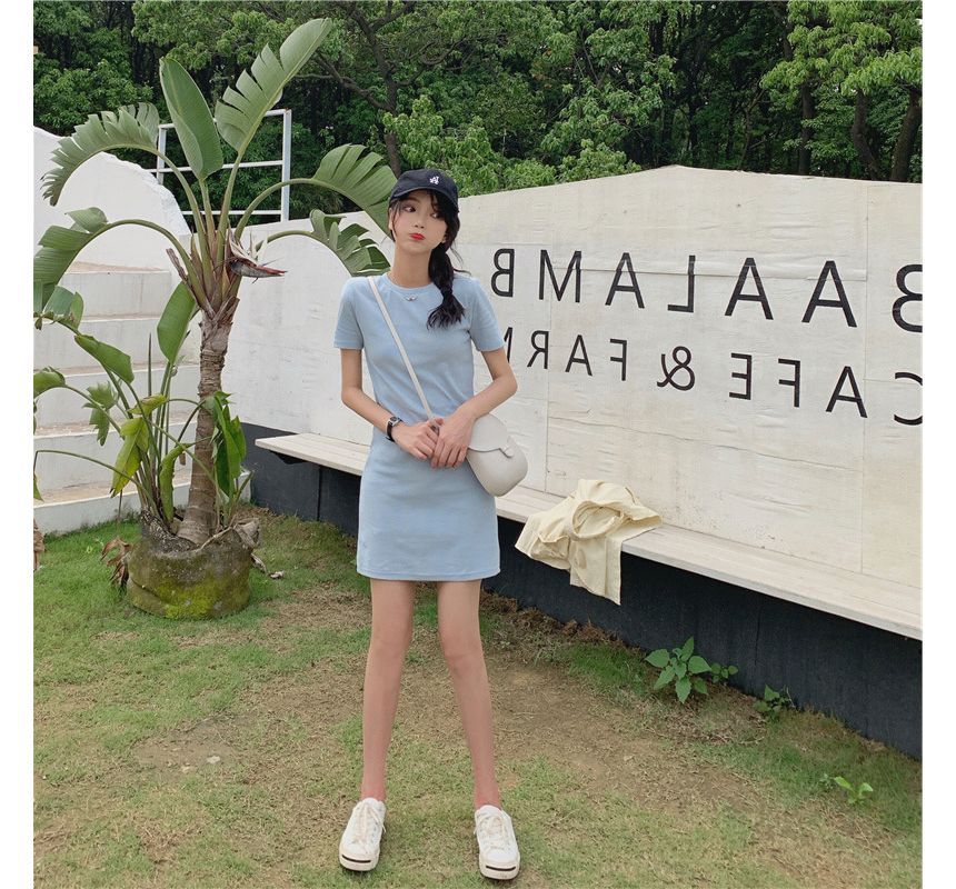 Short-Sleeve Round Neck Plain Mini T-Shirt Dress