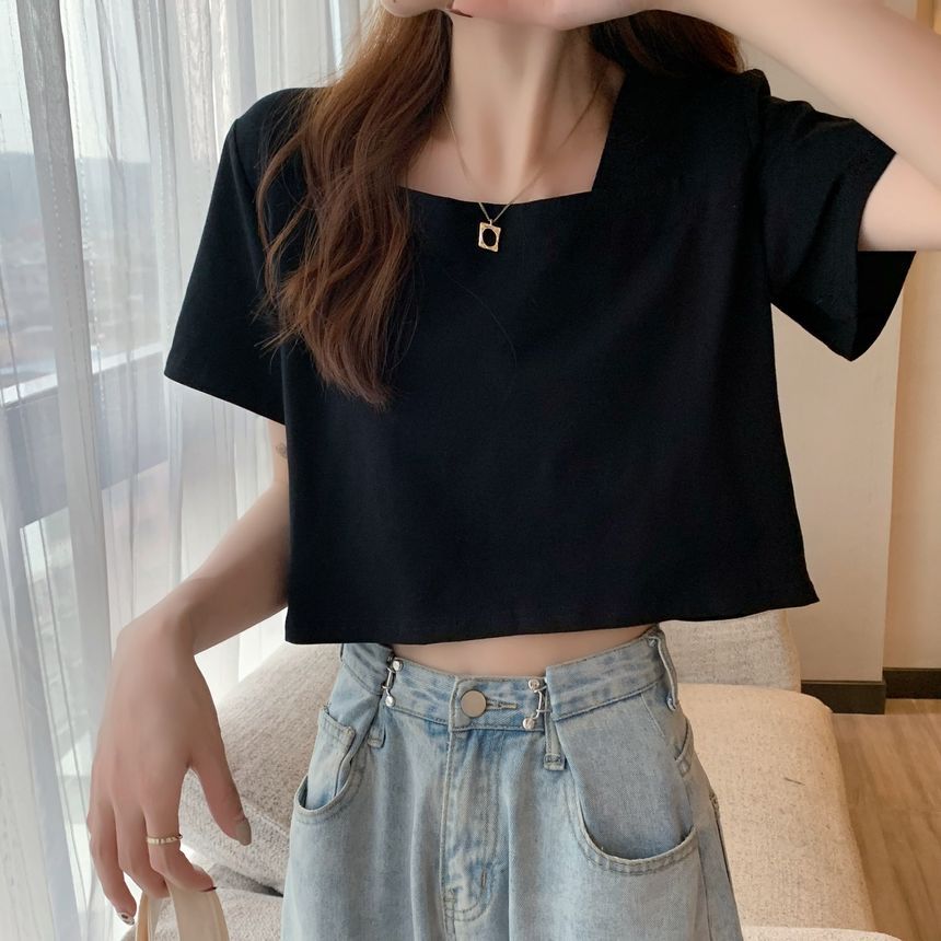 Short-Sleeve Square Neck Plain Cropped Blouse