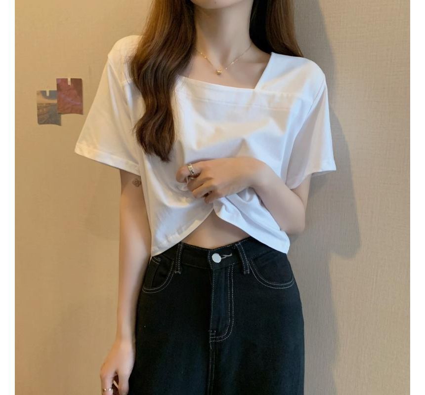 Short-Sleeve Square Neck Plain Cropped Blouse