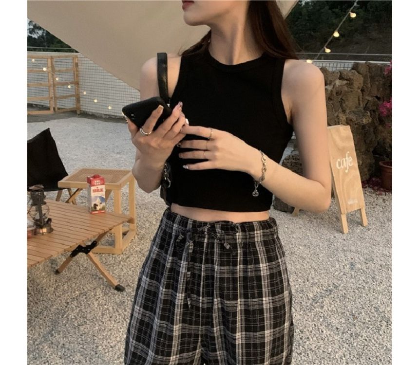 Round Neck Plain Crop Tank Top