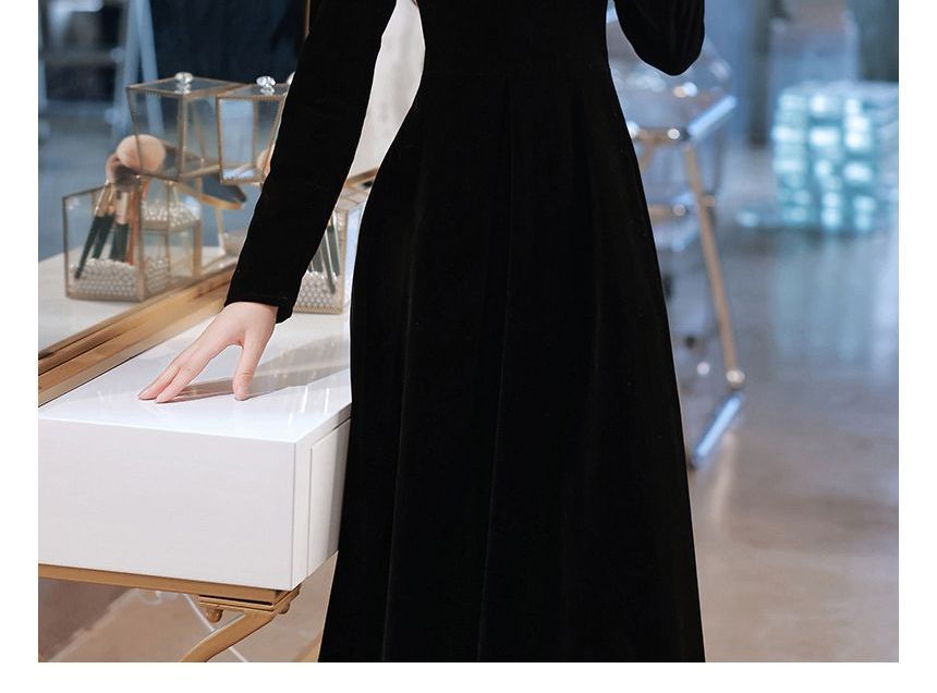 Long-Sleeve Square Neck Rhinestone A-Line Evening Gown / Cocktail Dress