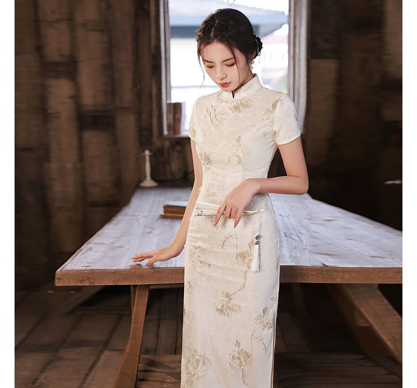 Short-Sleeve Floral Midi Qipao