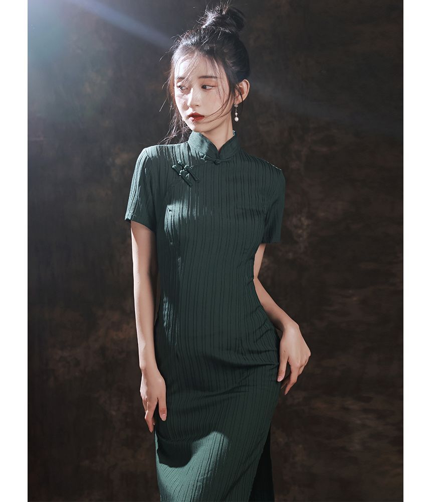 Short-Sleeve Striped Qipao