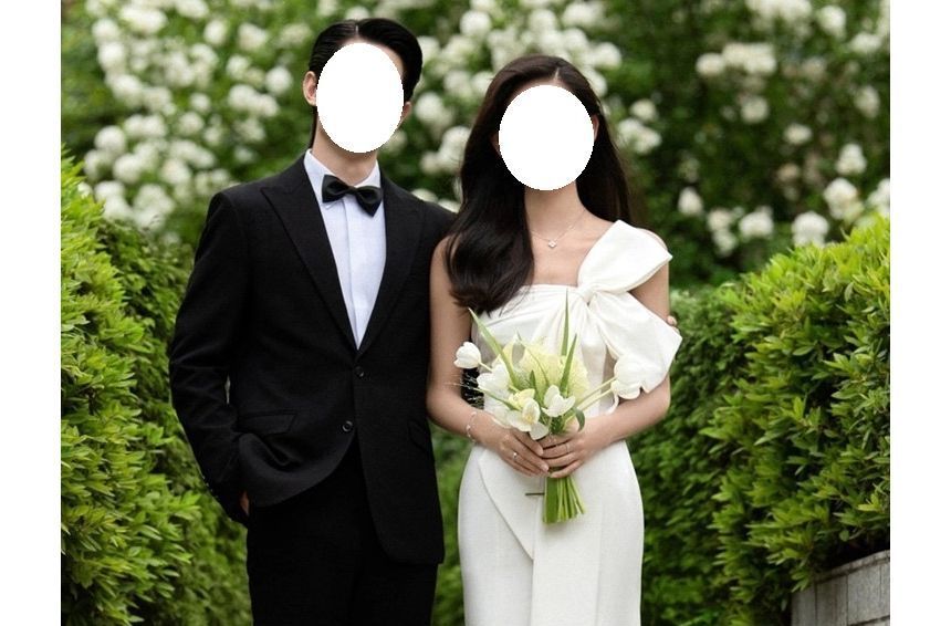 Strapless Plain Bow Mermaid Wedding Gown