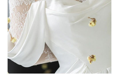 Long-Sleeve Off-Shoulder Plain Lace Panel A-Line Wedding Gown