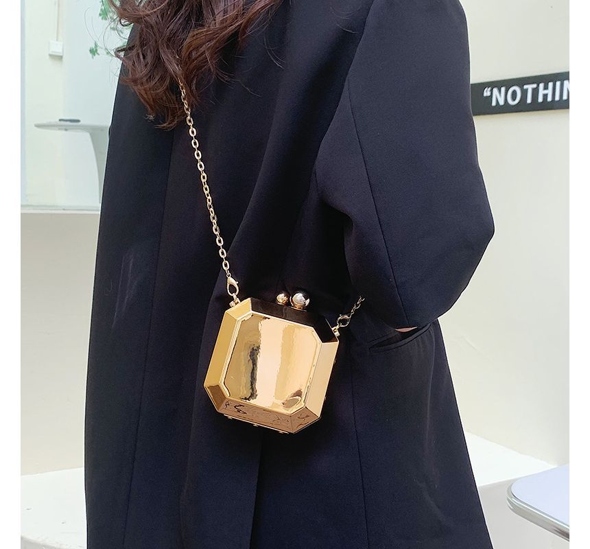 Chain Strap Geometric Crossbody Bag