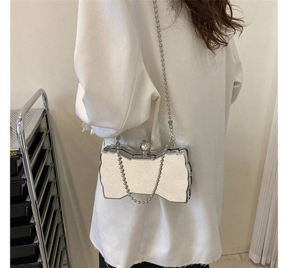 Chain Bow Crossbody Bag
