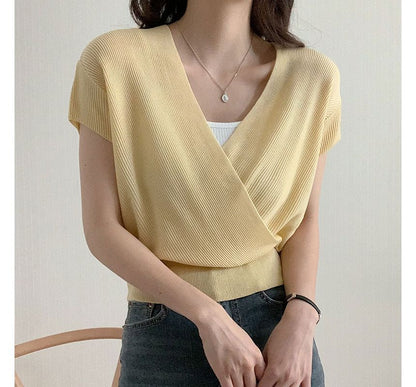 Short-Sleeve V-Neck Plain Knit Top