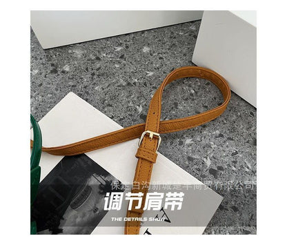 Pineapple Shaped Crossbody Box Bag