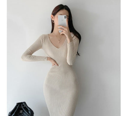 Long-Sleeve Plain Knit Sheath Dress