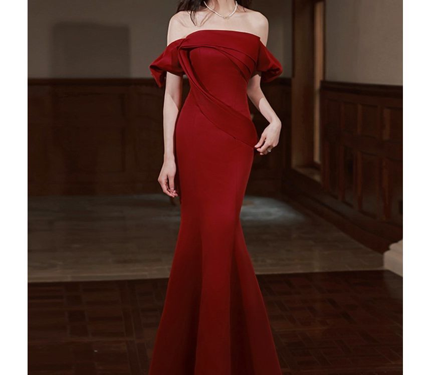 Off-Shoulder Mermaid Evening Gown