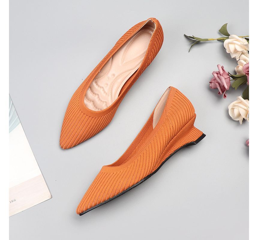 Pointy-Toe Knit Wedge Heel Pumps