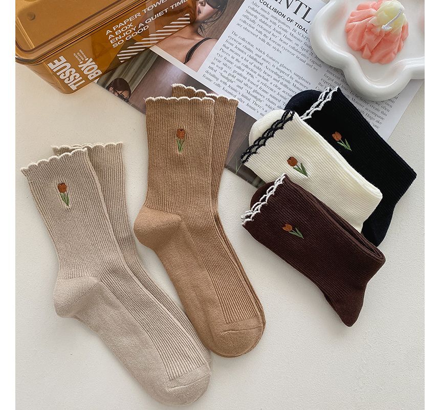 Flower Embroidered Socks / Set