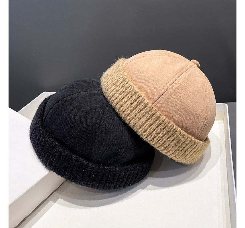 Plain Docker Hat