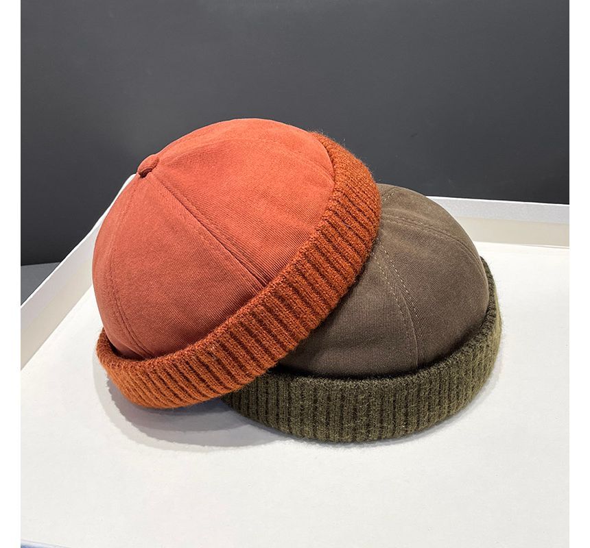 Plain Docker Hat