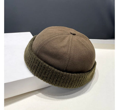 Plain Docker Hat