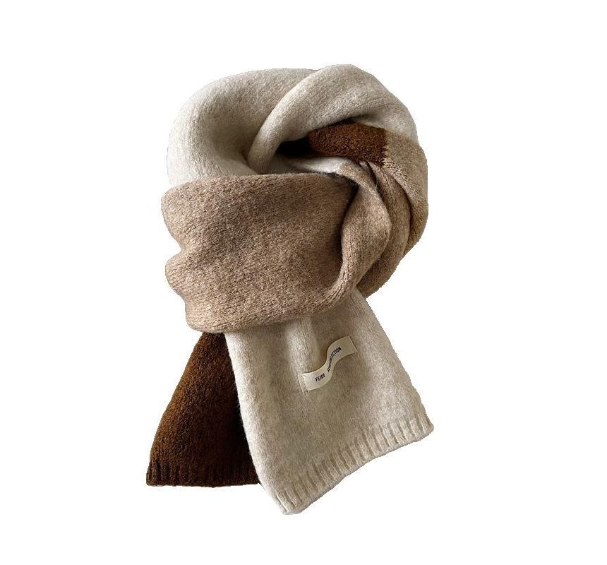 Knit Scarf Block Applique Color Lettering