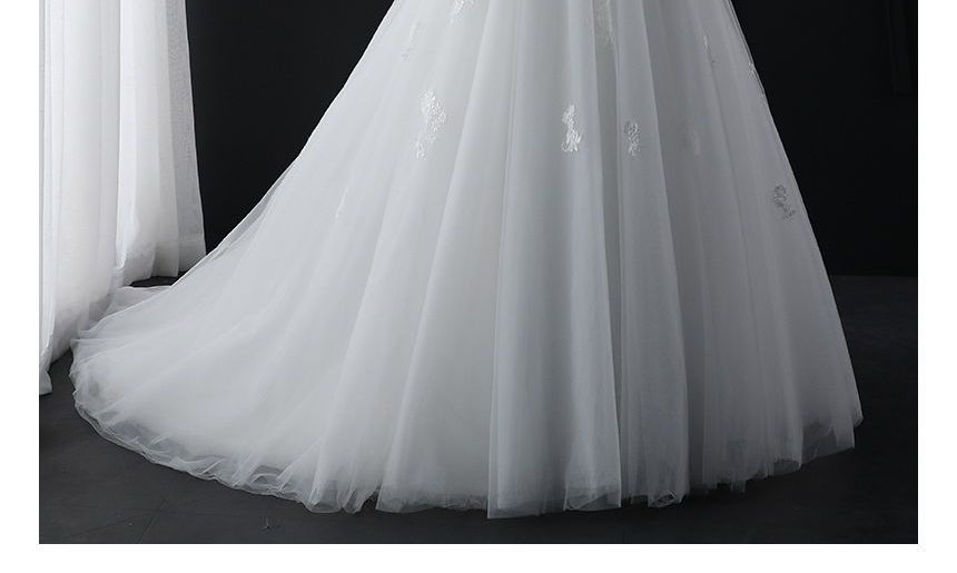 3/4-Sleeve Boat Neck Lace Mesh A-Line Wedding Gown
