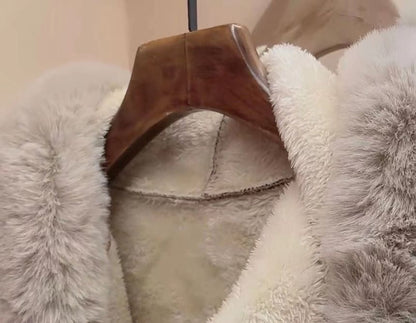 Faux Fur Trim Fringed Fleece-Lined Capelet