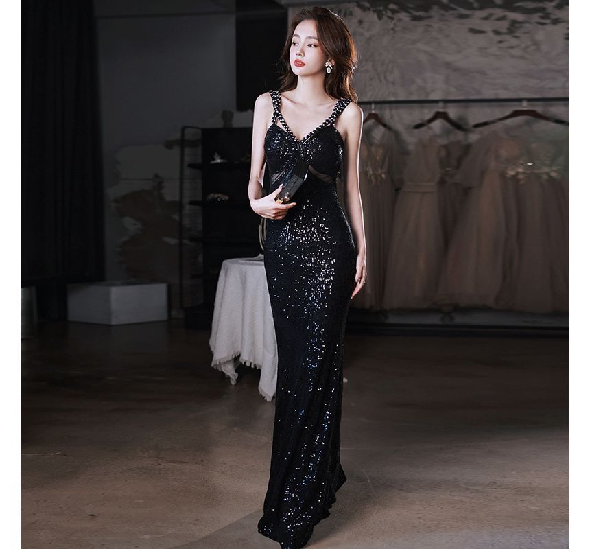 Sleeveless V-Neck Sequined Mermaid Evening Gown