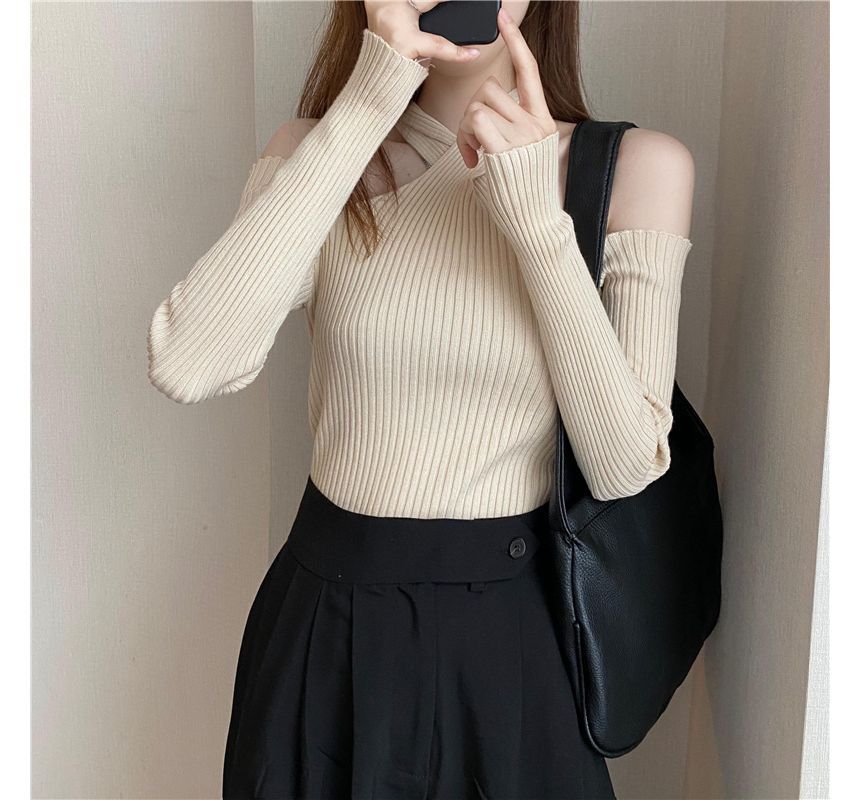 Long-Sleeve Cold-Shoulder Top Plain Halter Knit