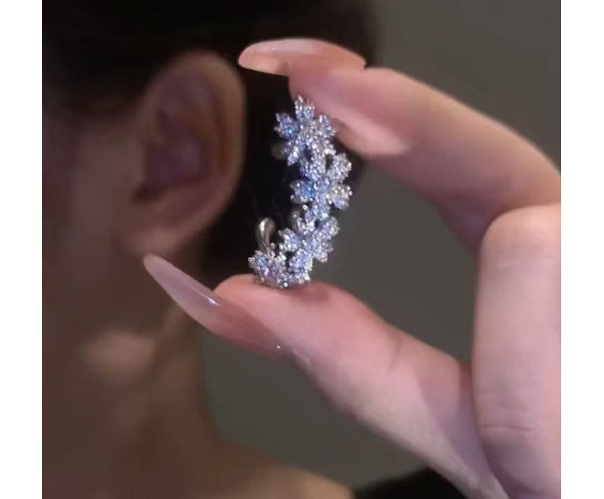 Rhinestone Cuff Ear Floral