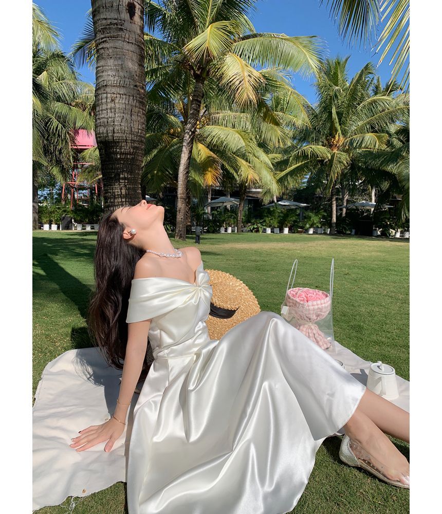 Off-Shoulder Plain A-Line Cocktail Dress