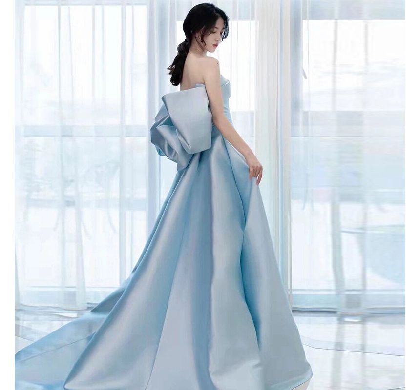 Strapless Plain Bow A-Line Evening Gown
