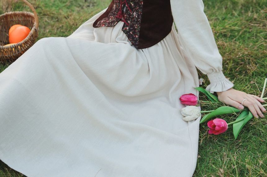 Sleeveless Square Neck Floral Top / Long-Sleeve Plain Midi A-Line Dress / Set