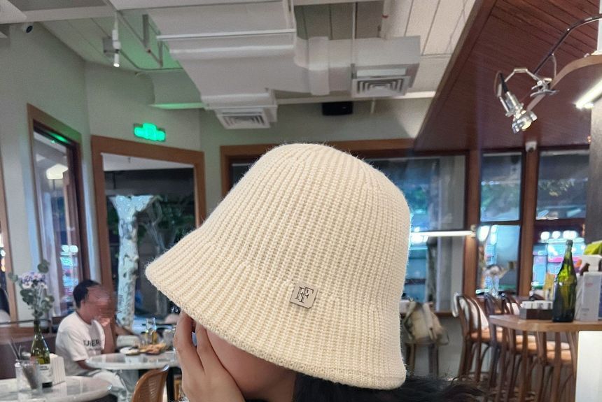 Applique Knit Bucket Hat
