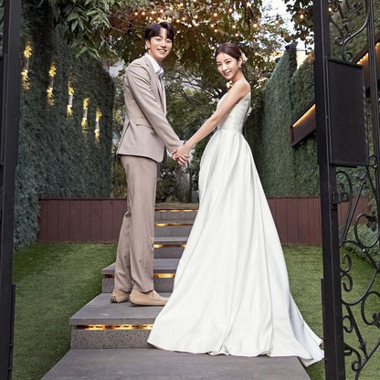 Spaghetti Strap Sweetheart Neckline Plain Satin A-Line Wedding Gown
