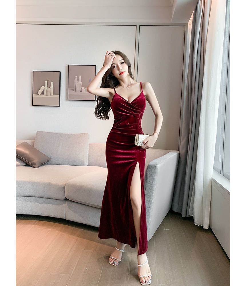 Side Evening Spaghetti-Strap Slit Velvet Gown Plain