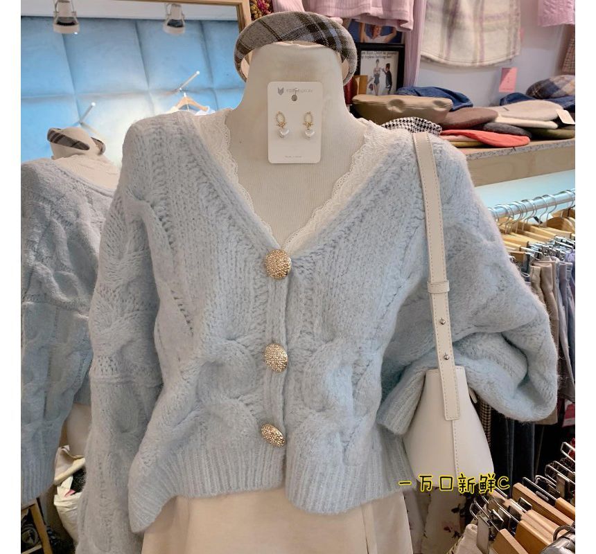 Oversized Cable Knit Cardigan and Lace Top Combo