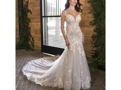 Spaghetti Strap Sweetheart Neckline Lace Trained A-Line Wedding Gown