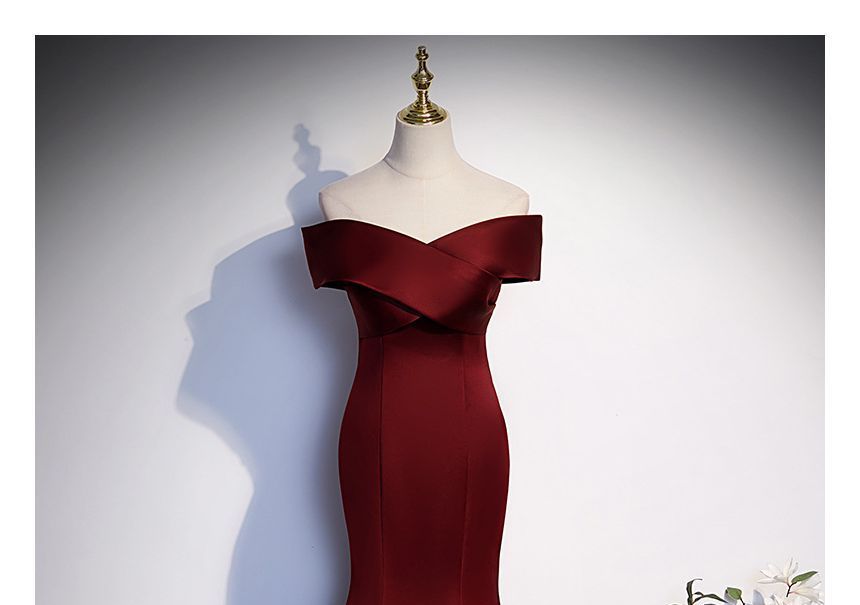 Short-Sleeve Off Shoulder Ribbon Back Plain Satin Mermaid Evening Gown