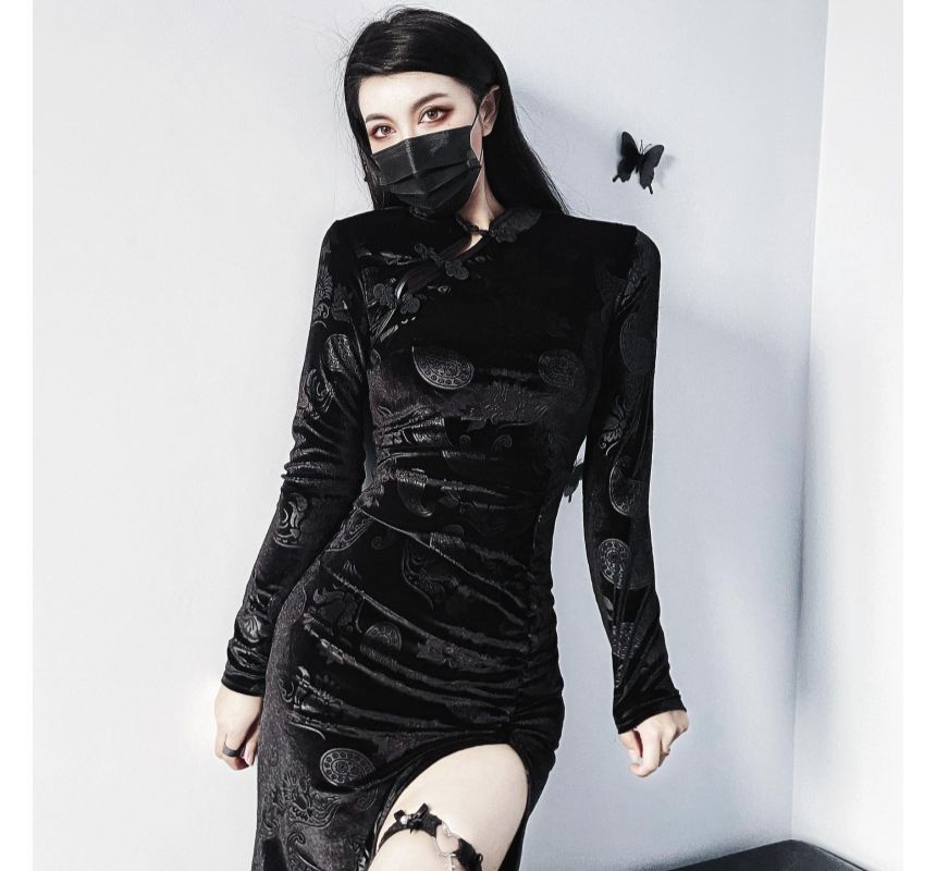 Set: Long-Sleeve Jacquard Velvet Midi Slit Qipao + Buckled Body Harness