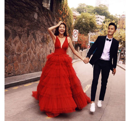 Sleeveless V-Neck Plain Tiered A-Line Evening Gown