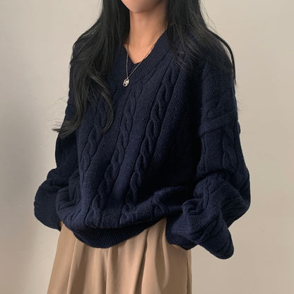 Zopfmusterpullover mit V-Ausschnitt