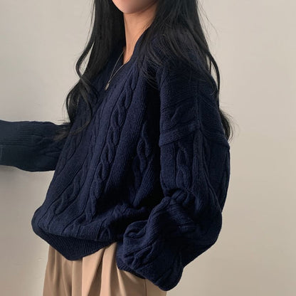 Zopfmusterpullover mit V-Ausschnitt