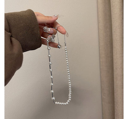 Pearl Faux Choker Alloy