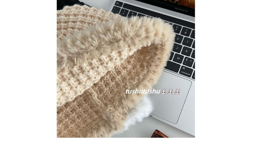 Fluffy Trim Knit Cloche Hat